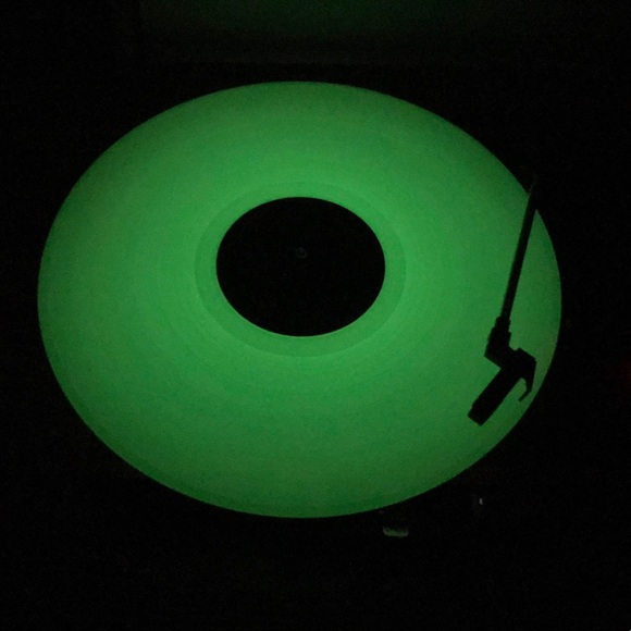 Billie Eilish Ltd. Edition Glow in the Dark Vinyl - Picture 6 of 6